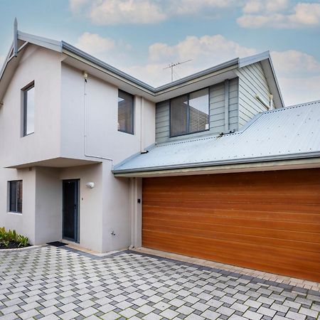 Coode Street Townhouse - Executive Escapes Villa Пърт Екстериор снимка